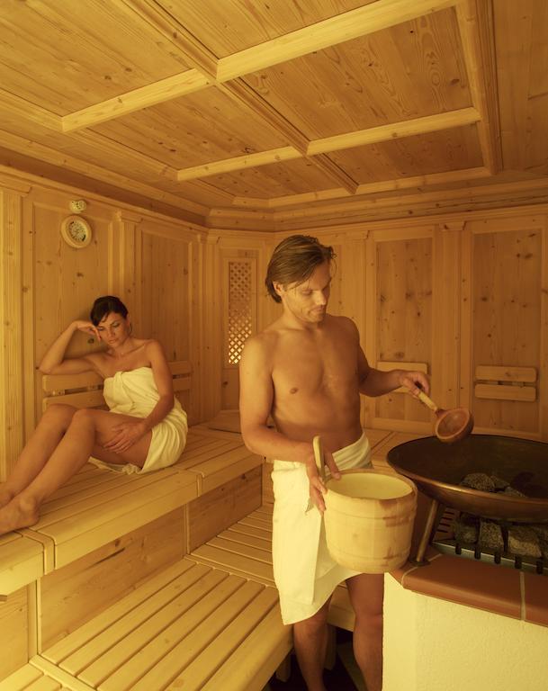 Hotel Dolomiten Monguelfo-Tesido / Welsberg-Taisten Eksteriør billede